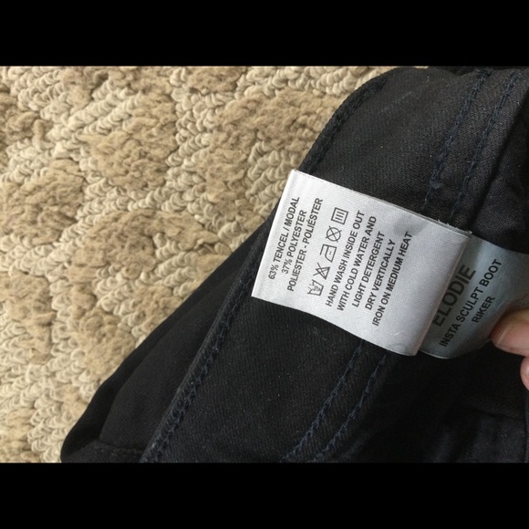 DL1961 Black Denim - Picture 4 of 4